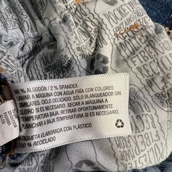 WILD FABLE PAPER BAG WAIST DENIM
SHORTS. HIGH WAIST. 5 FRONT BUTTON FLY. SIZE SM - Picture 5 of 5